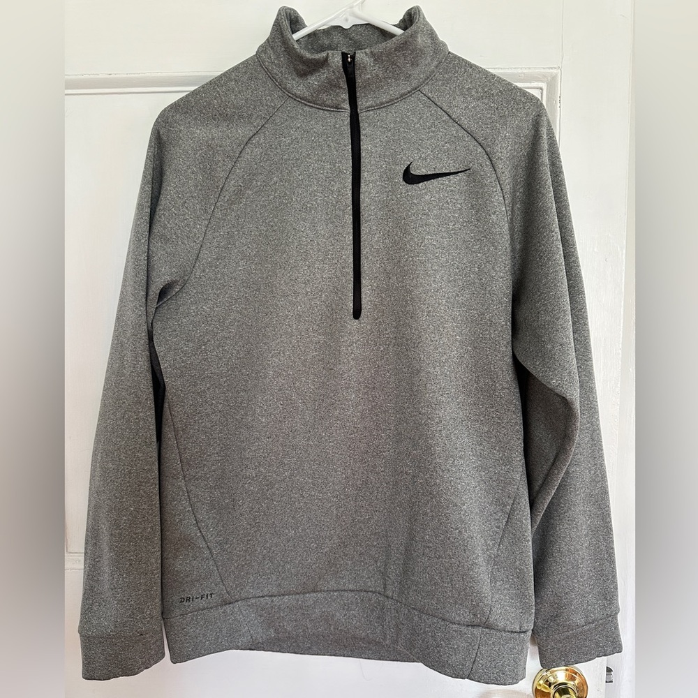 Men’s Nike quarter zip sweatshirt